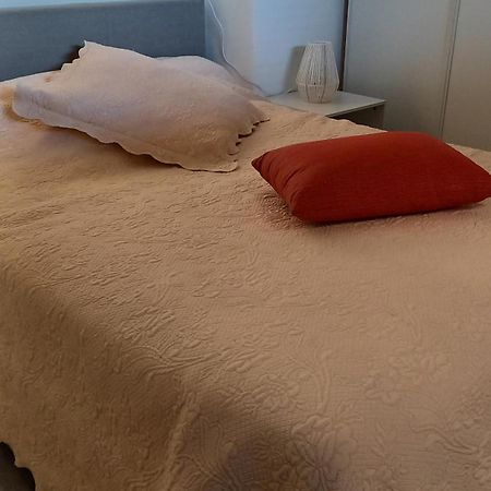Appartement Individuel En Maison Beaumont-sur-Oise Buitenkant foto